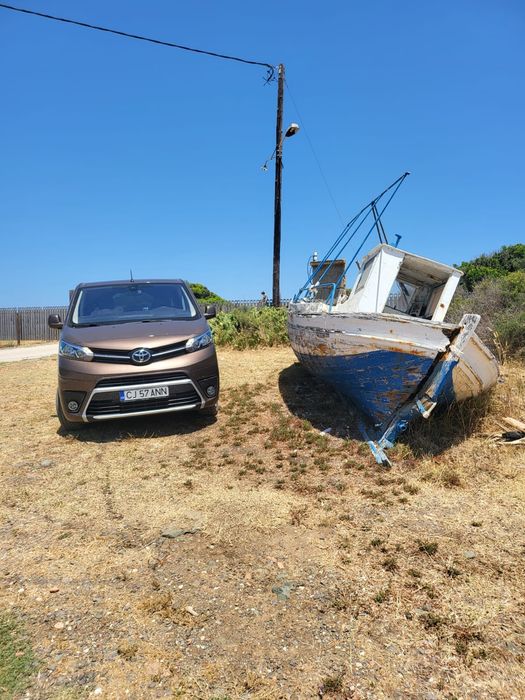 Închiriez/Închirieri van 7+1 locuri, dubă, microbuz