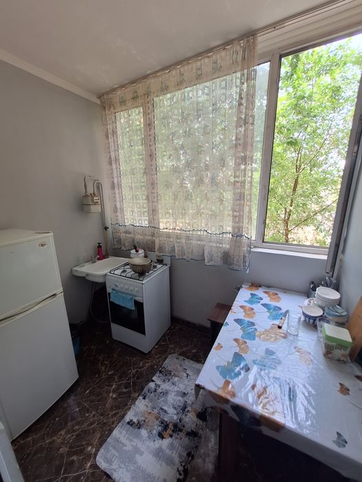 Суточные квартиры  Нурсат 1ком каспий ред бар