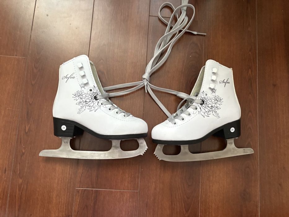 Продам коньки детские