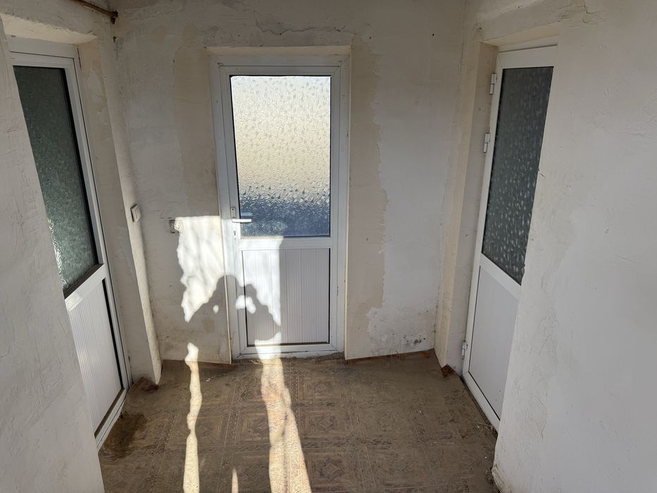 Продаю участок 2 сотки.куйлюк базар ориентир.8*23 участок ровный