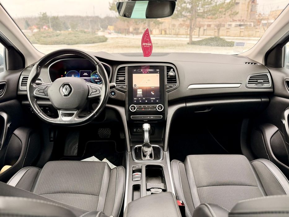 Renault Megane E-Tech Plug in Hybrid, Automat, Intense