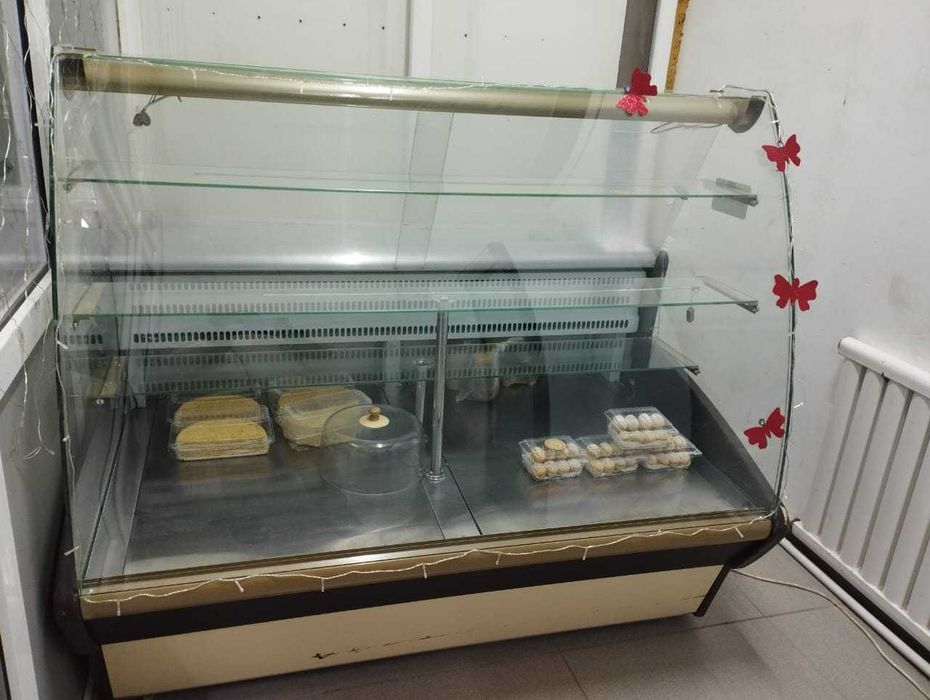 витрина холодильник