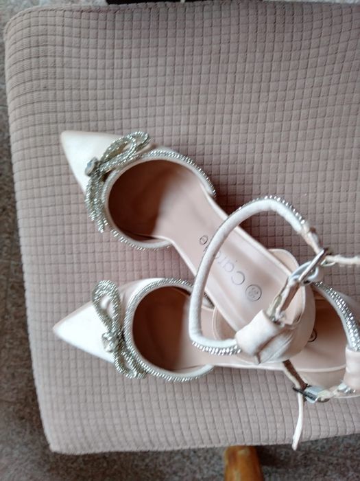Pantofi eleganți toc 6 cm marime 36