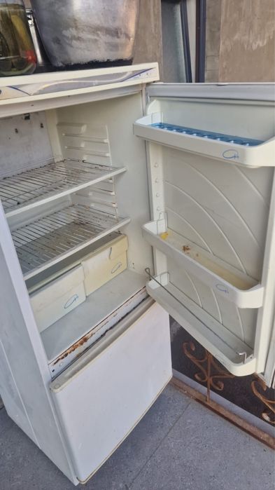 Б/у холодильник сатылады