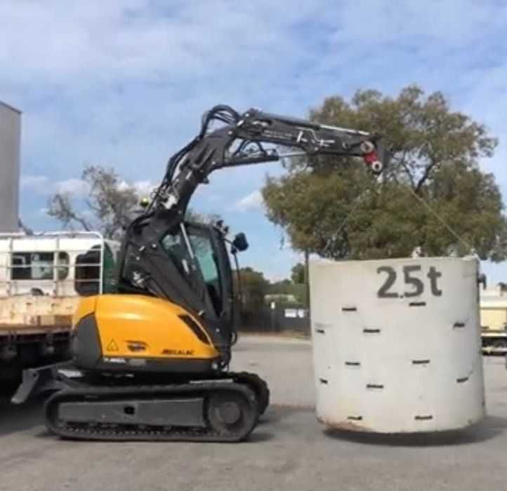 Excavator Mecalac 8MCR