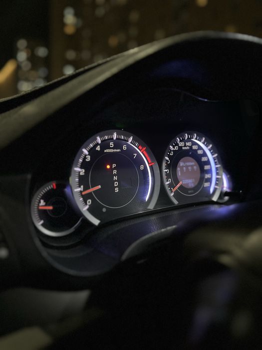 Продам Honda accord 2010г