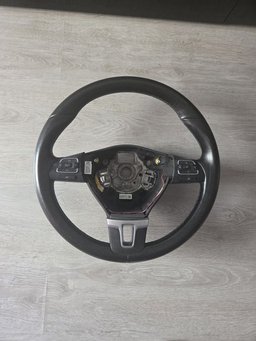 Volan Volkswagen  Passat B7,Jetta Touran Tiguan Caddy