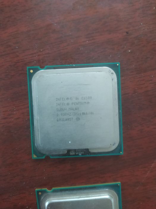 Продам процессоры intel на 775 сокет
