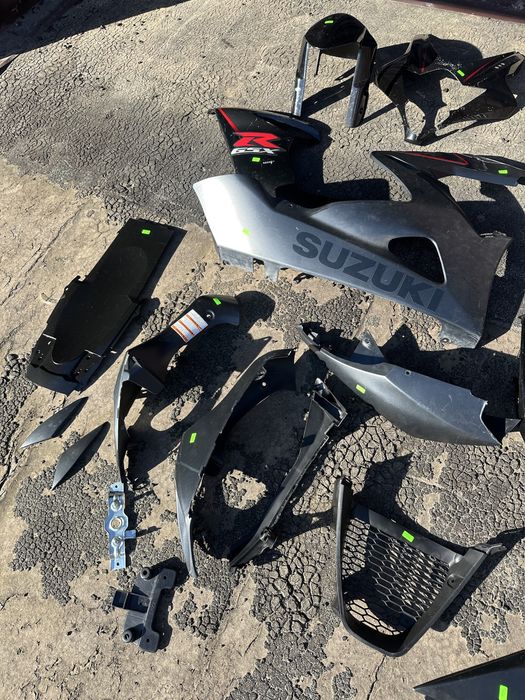 Комплект спойлери Suzuki GSXR 1000