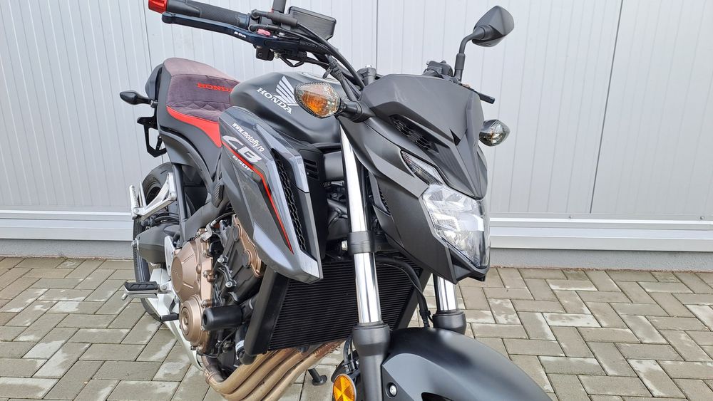 MotoFLy vinde Honda CB650FA 2017