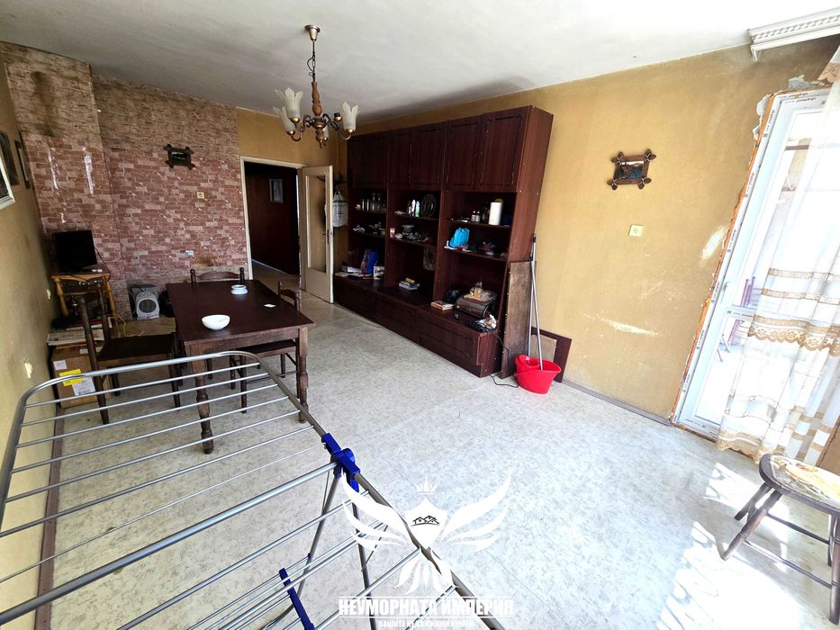 Продава се Тристаен апартамент в Асеновград - 90 кв.м за 1134 €/кв.м - Снимка #1