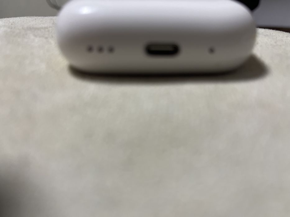 air pods apple в хорошем состояние