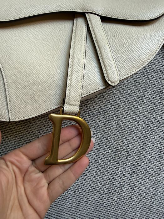 Бяла/Бежова чанта от естетвена кожа - white/beige Dior Saddle Bag