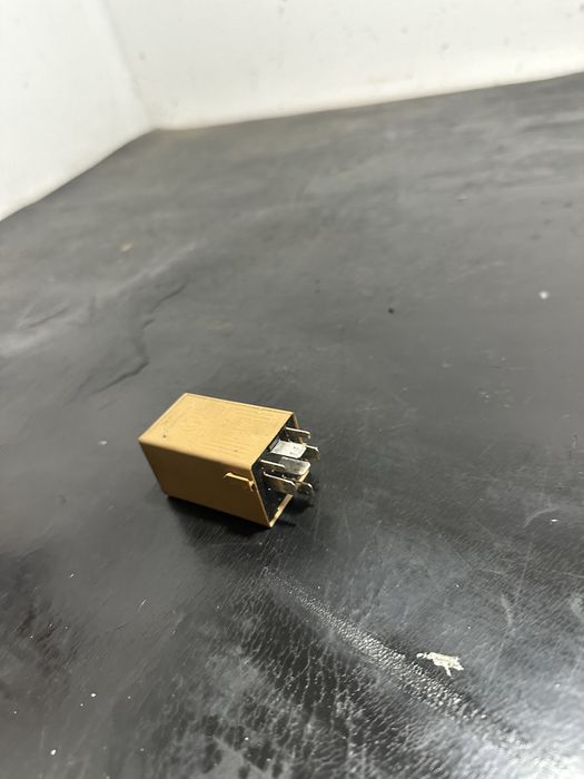 Releu stergatoare BMW SERIA 3 E46 | 8384505