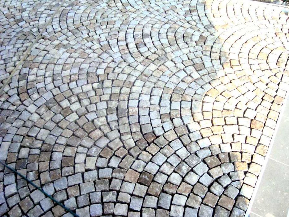 Павета, уни паве,тротоарни плочи,бордюри,асфалт.