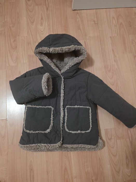 Geacă Zara imblanită interior stare foarte bună mărime 110 cm