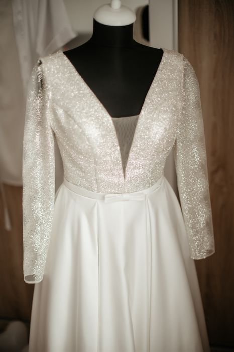 Vand rochie de mireasa