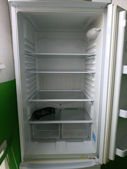 Продам холодильник!!!