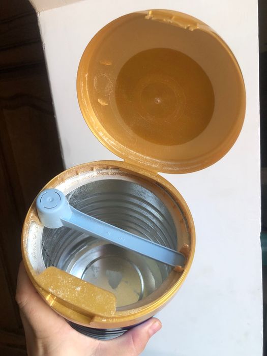 Пустые банки от смеси 50тысяч все