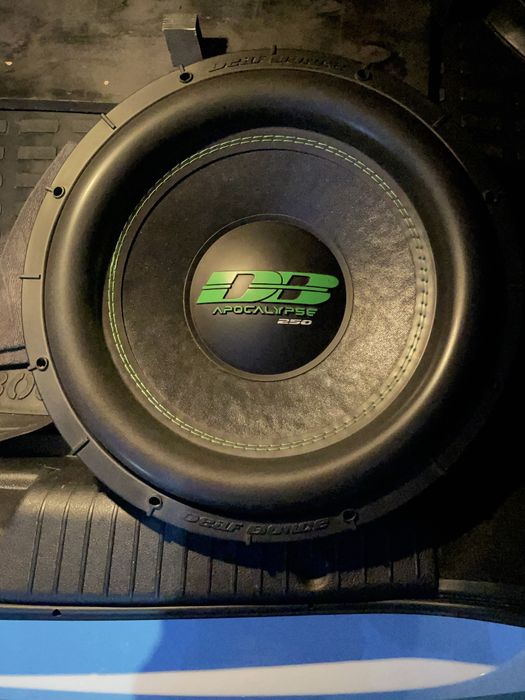 Сабуфер Deaf bonce 250