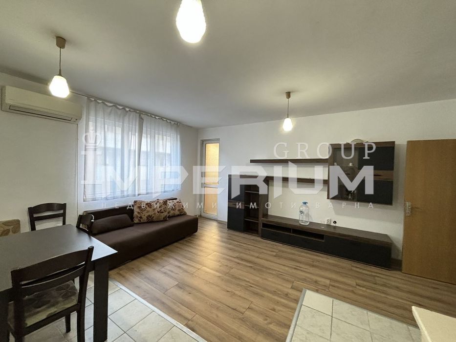 Дава се под наем Тристаен апартамент в Варна, Колхозен пазар - 70 кв.м за 459 € - Снимка #1