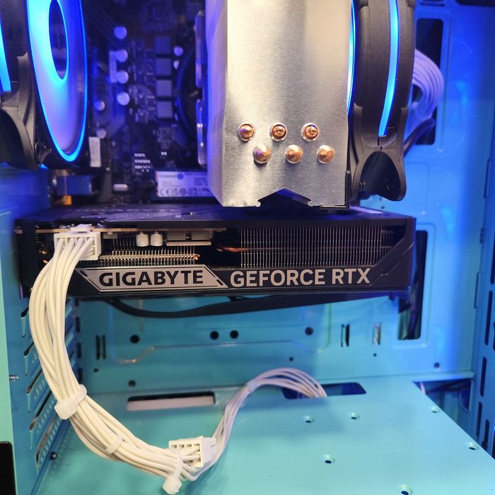 Hope Amanet P11-Unitate PC/i5-14th/ram 32gb/Ssd 1Tb/RTX 5060-8gb