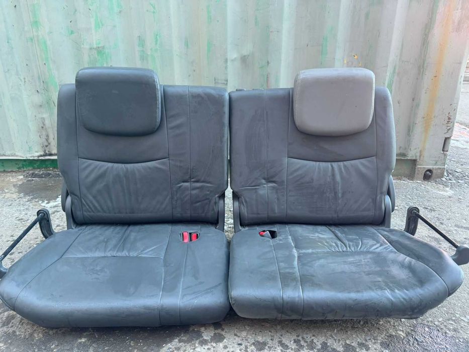 Третий ряд сиденье