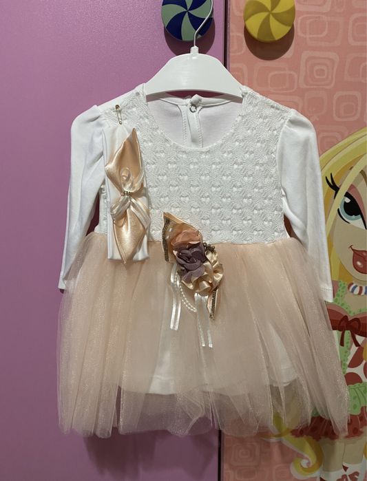 Бебешки  рокличка , блузки, обувки и чорапки лот