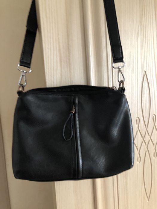 Продам сумку черного цвета