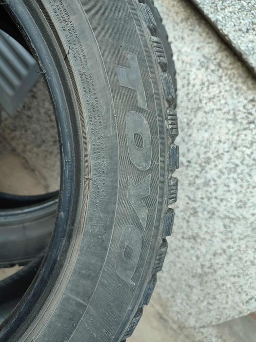 2 бр зимни гуми TOYO SUV 245/50/18. ДОТ 4418