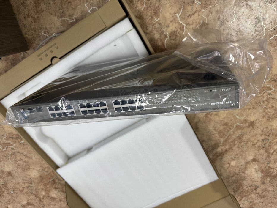 Продам Коммутатор IP-COM G3224T