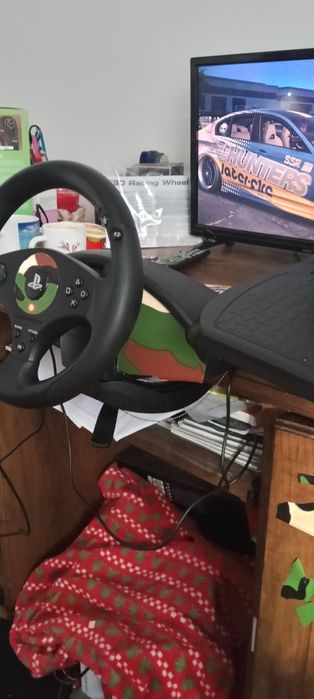 Volan Logitech thrustmaster impecabil nou