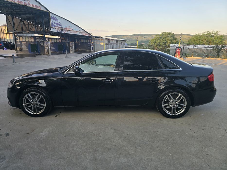 Vand Audi A4 B8 2.0TDI