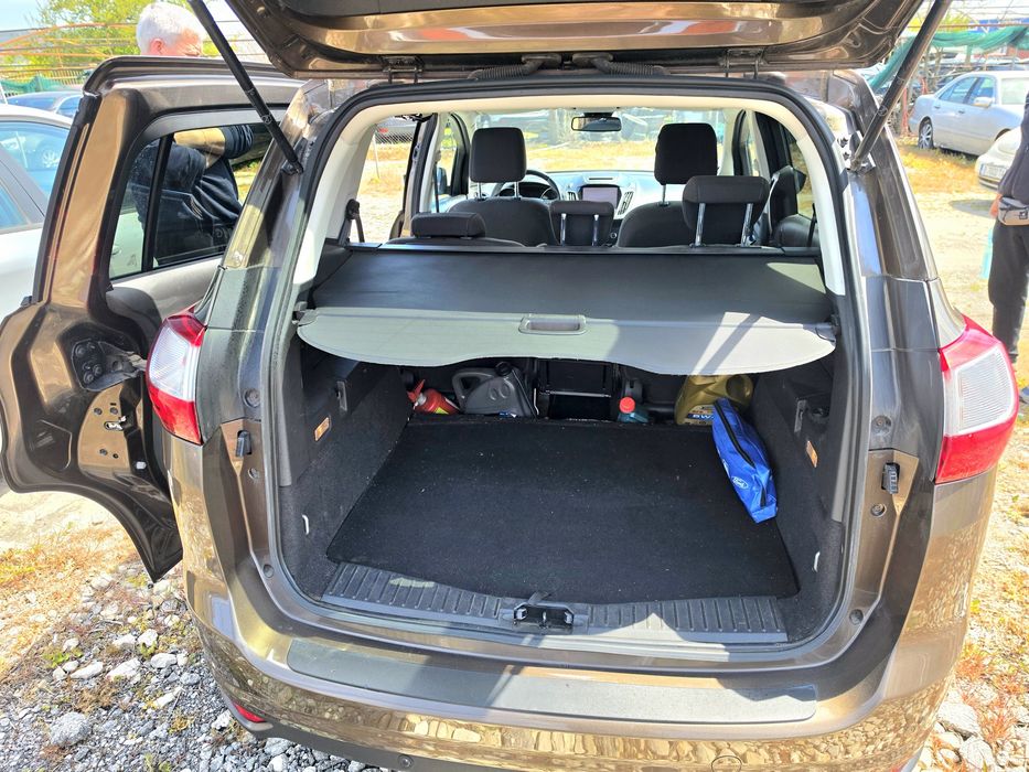 Продавам Ford C-Max 1. 0 EcoBoost Titanium