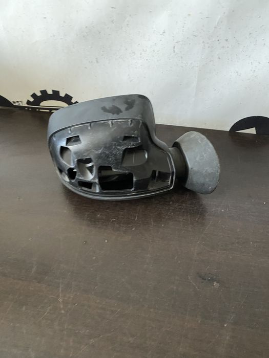 Oglinda dreapta Dacia Duster an 2012-2017