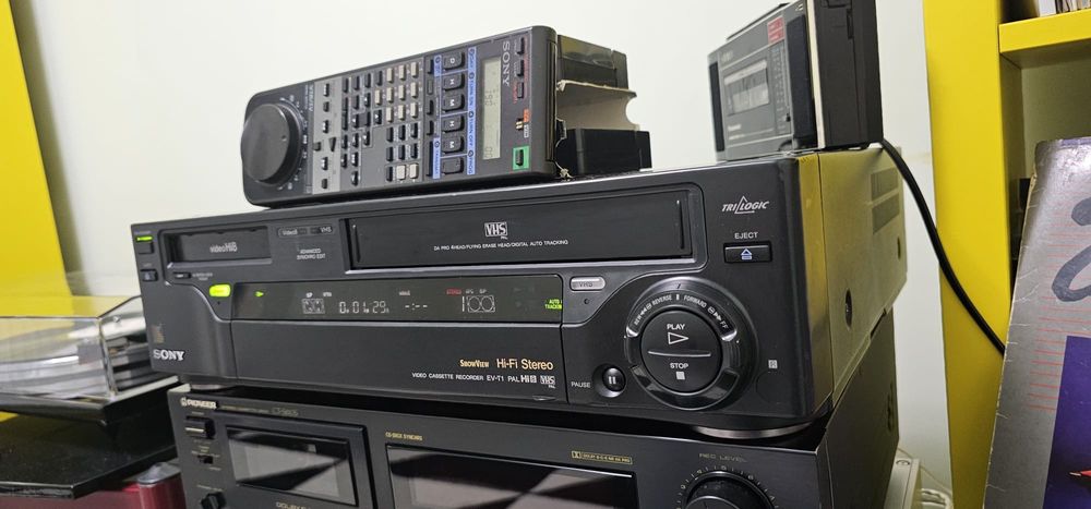 Video Sony EV-T 1/HI 8 Hi-Fi Stereo! Video Recorder