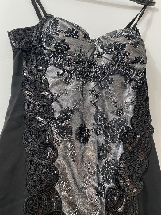 Платье черное с завязками