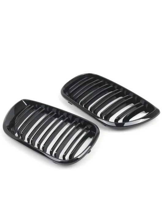 Нови Двойни гланц черни М3 бъбреци BMW E46 Facelift, комби и седан