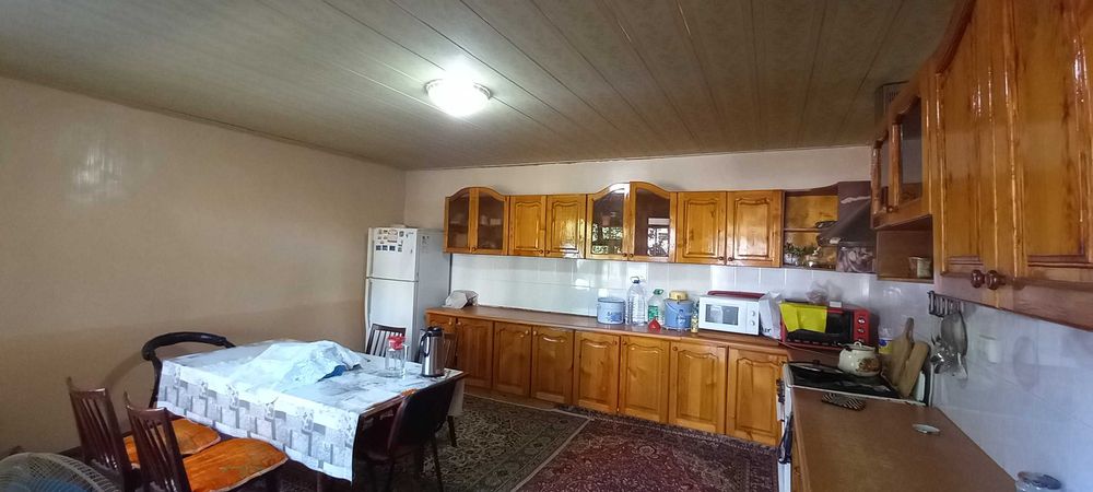 Ko'kcha Oqlon mahallasida 4.5 sotikli hovli sotiladi