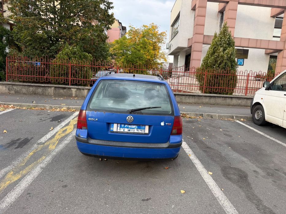 Vând Golf 4 in stare de functionare buna