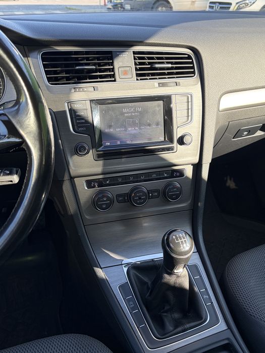 VOLKSWAGEN Golf 2013 — imagine 19