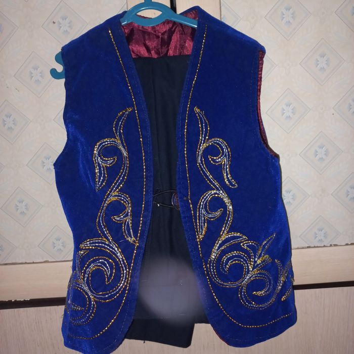 Продам национальный костюм