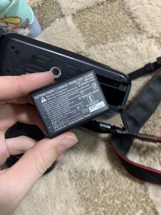 Камера Canon 4000D