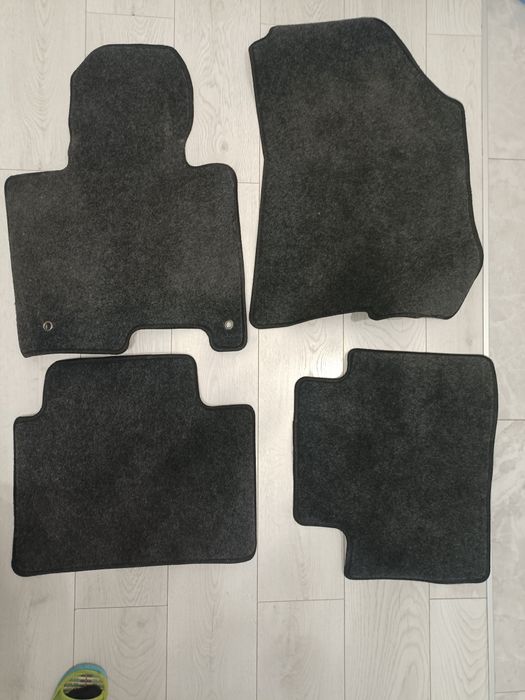 Продам коврики новые