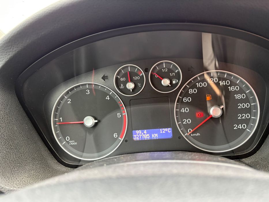 FORD Focus 2005 — imagine 5