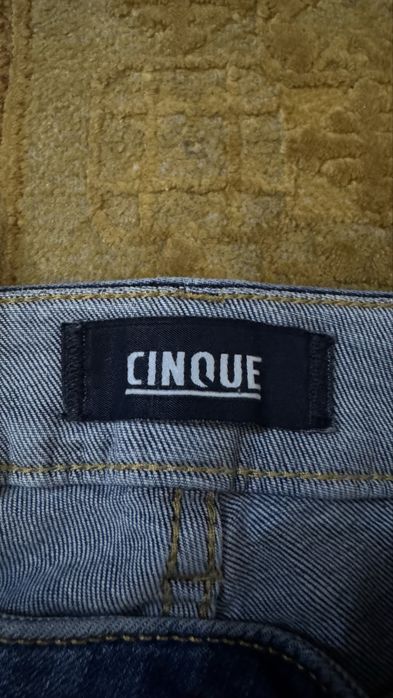 джинсы cinque.