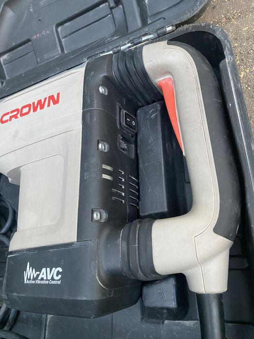 Продам перфоратор Crown