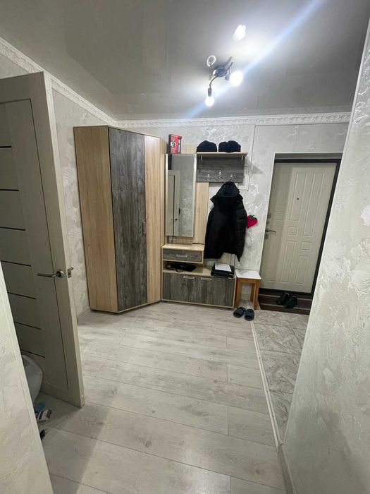 Продам 2 комнатную 12 микрорайон