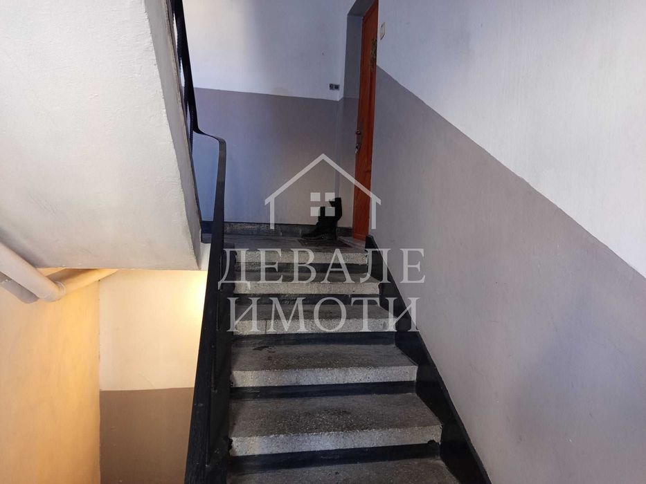 Продава се Етаж от къща в Русе, Дружба 2 - 108 кв.м за 591 €/кв.м - Снимка #9