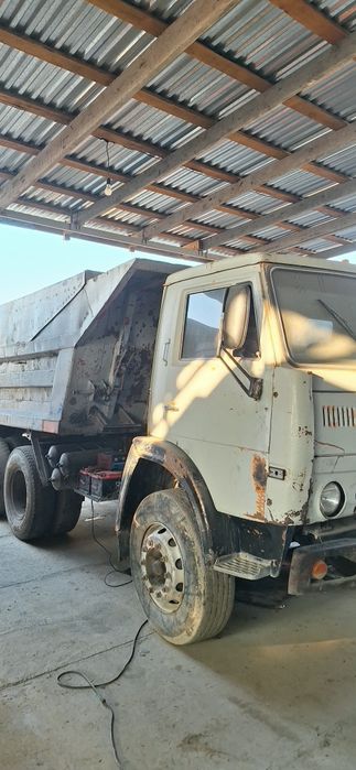 КАМАЗ самосвал...